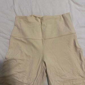 Butter Yellow Lululemon Align Biker Shorts 6 inch